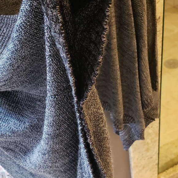 Lululemon wrap - Picture 3 of 4